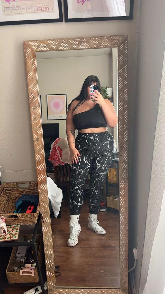 When I wear my gym clothes, I feel fucking invincible... heheh 