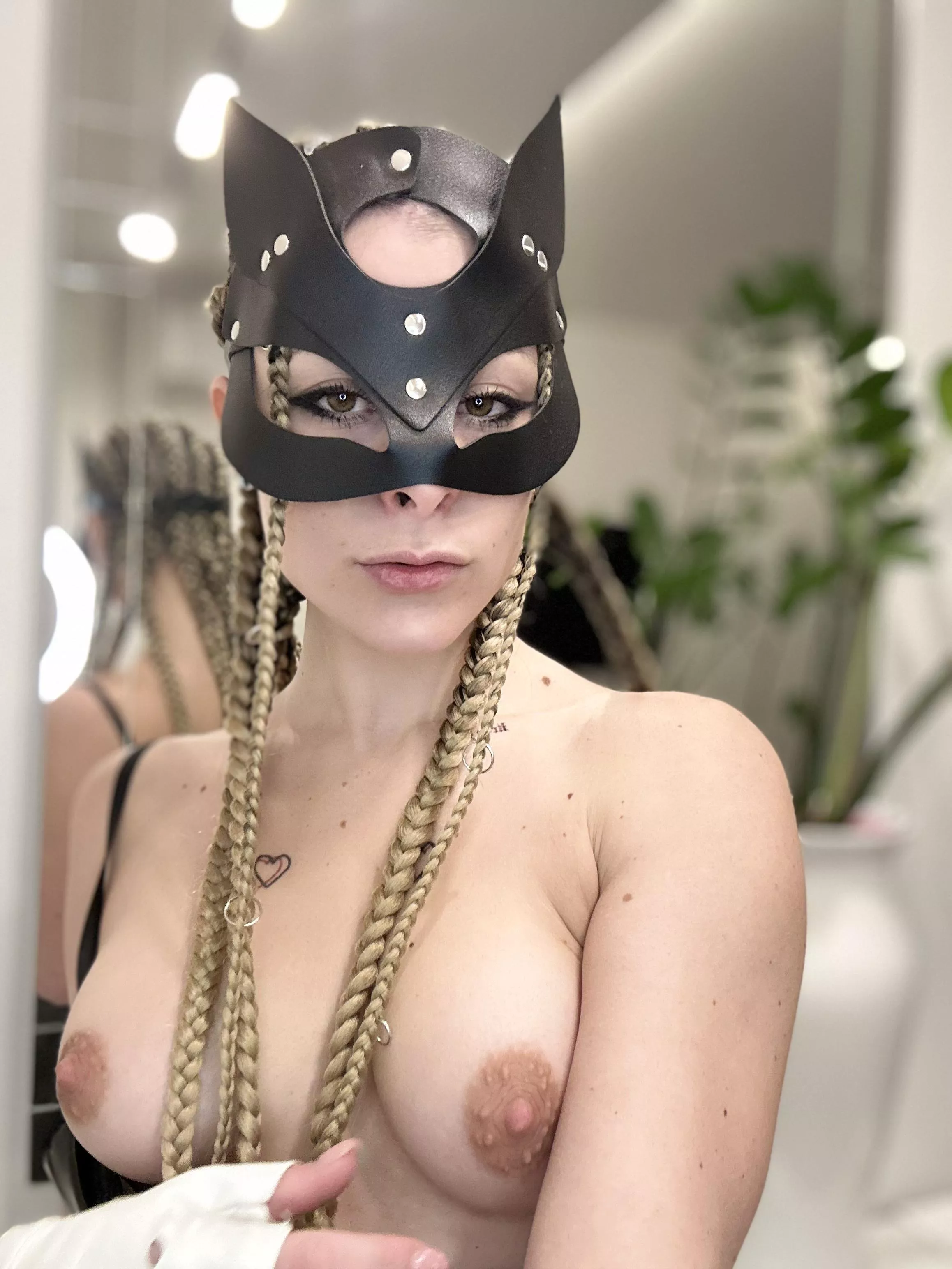 Face or tits? Where do you want me to come?