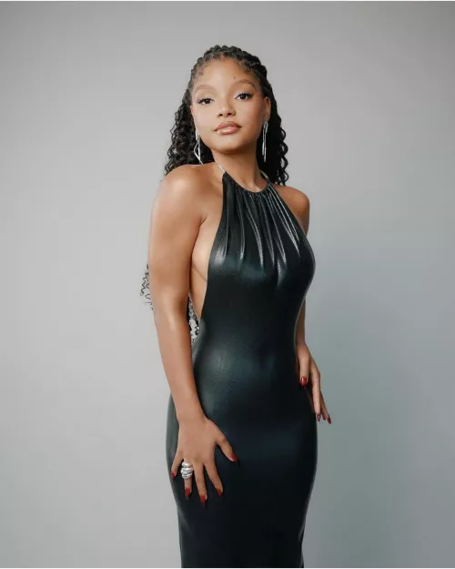 Halle Bailey 