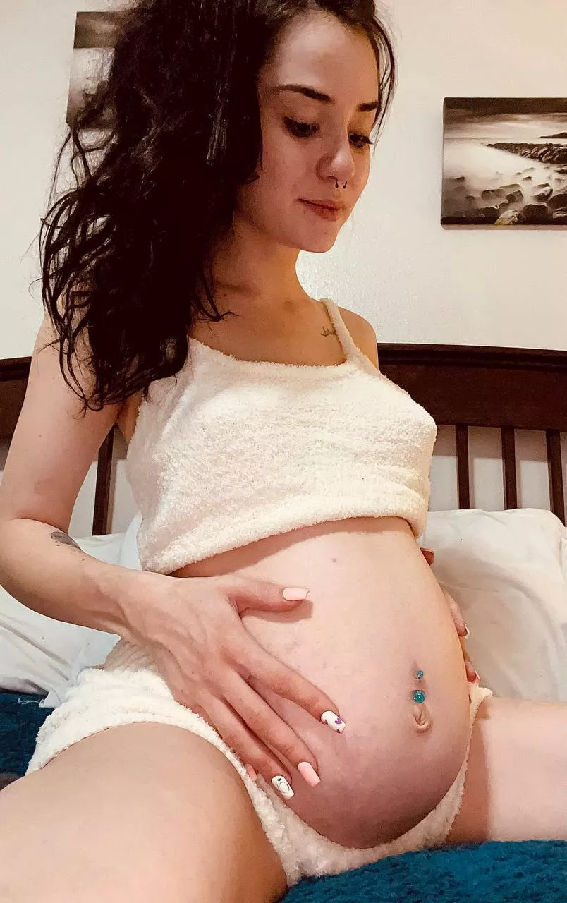 I think I have the cutest belly, what do you think?