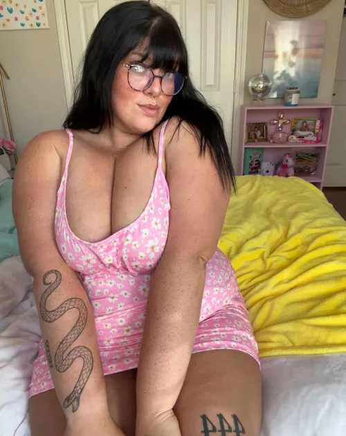 it's Monday and since no one else has, i'd like to wish you a lovely day <3 