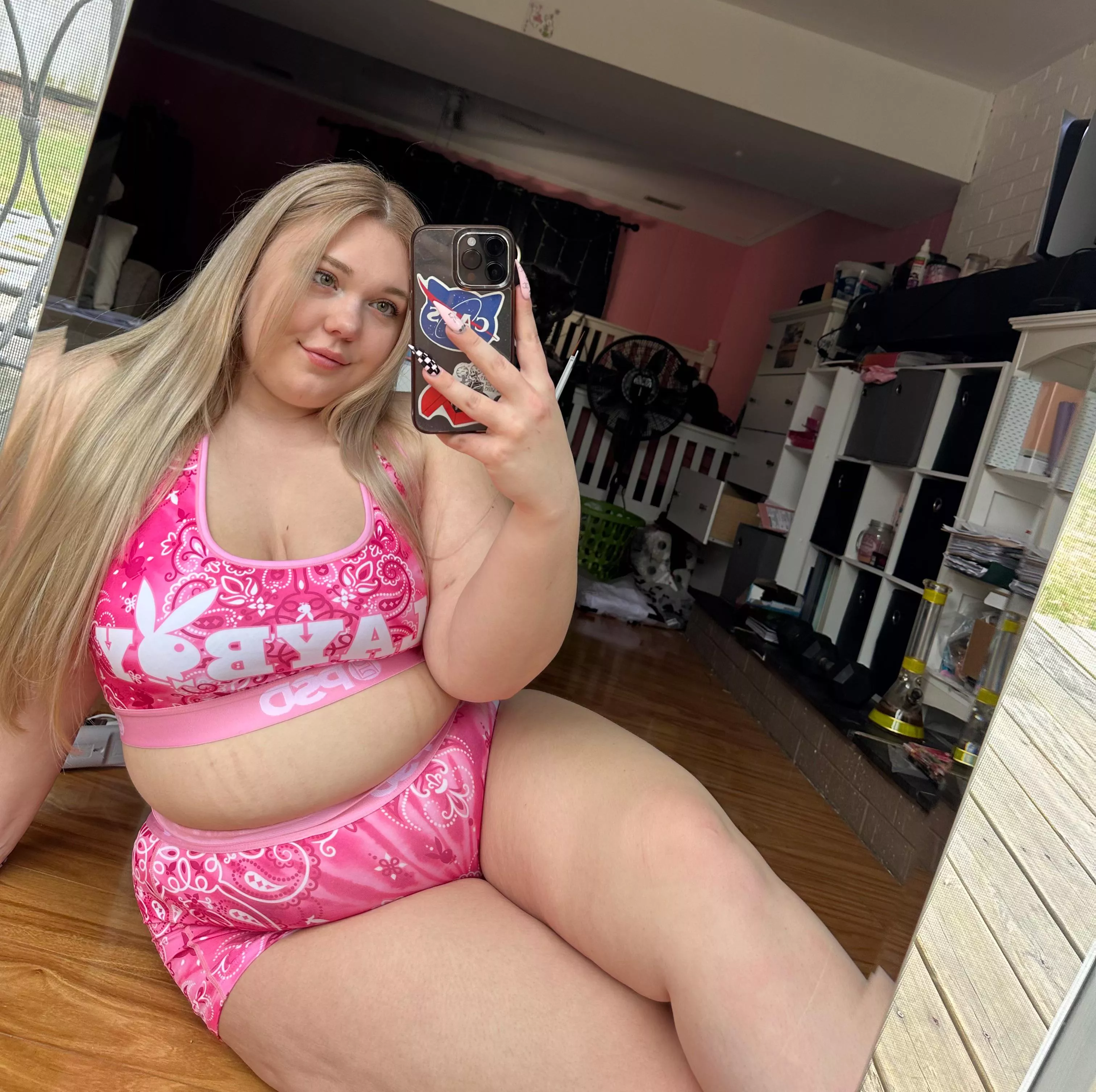 I’ve got the dash pass & just signed up for the Uber eats pass :)