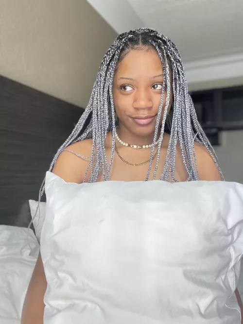 Just thinking about fucking a redditor ;) 