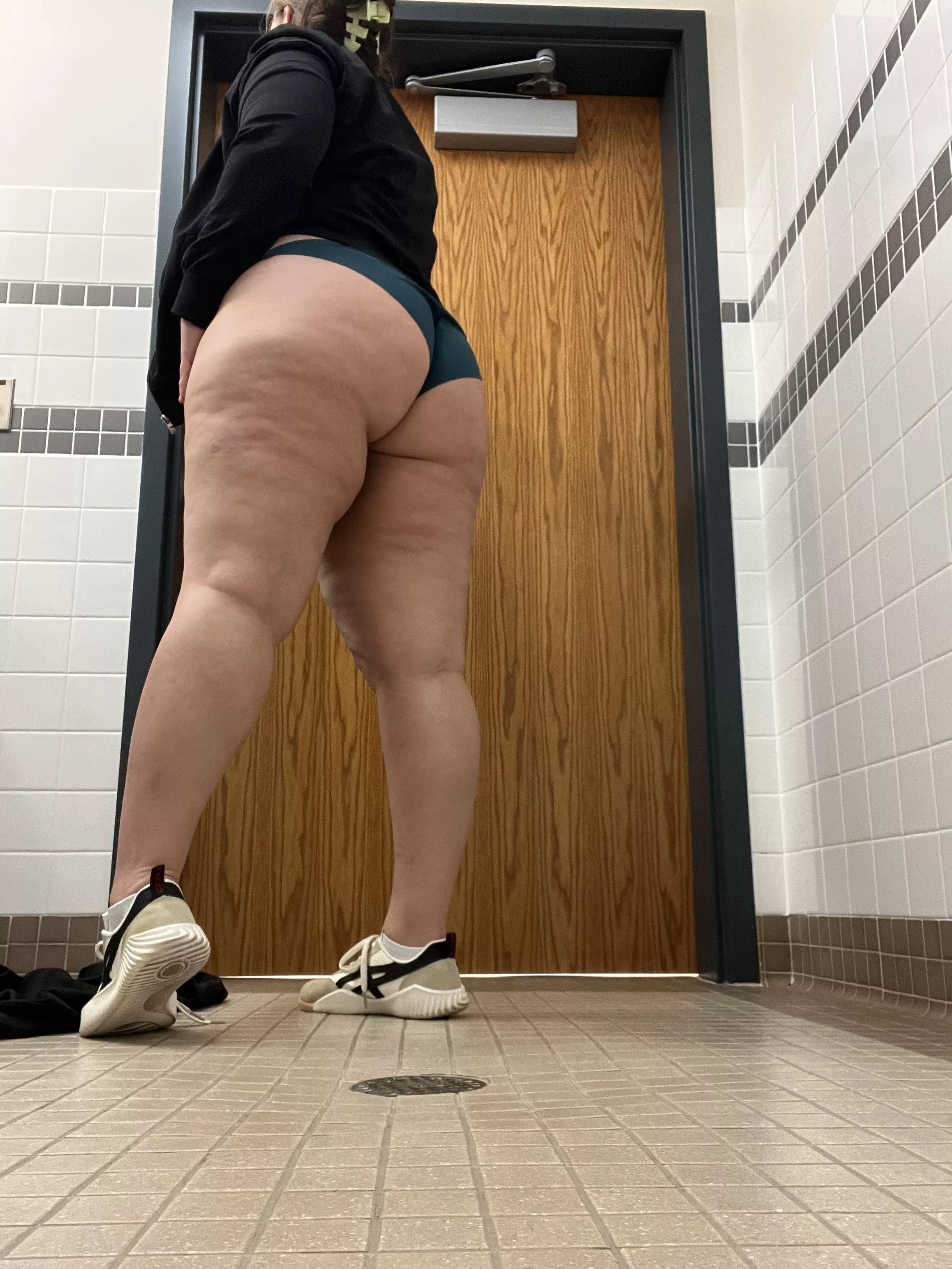 New shoes for work! Feeling gooood this 12 hour shift! But now I have to put my pants back on. 😢