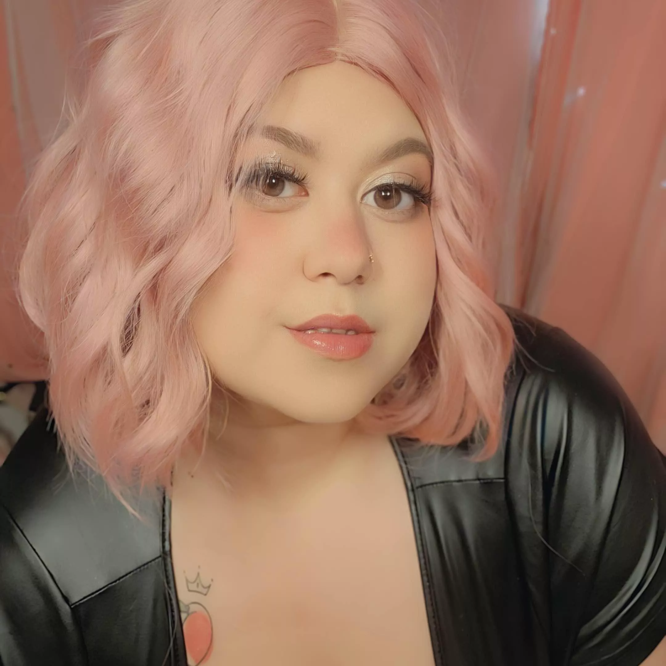 You can try to guess my favorite color LOL