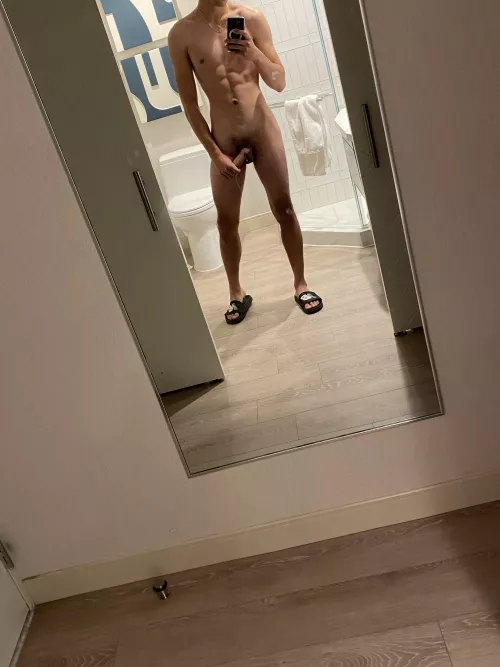 (25) Lonely in my hotel room. Hmu 