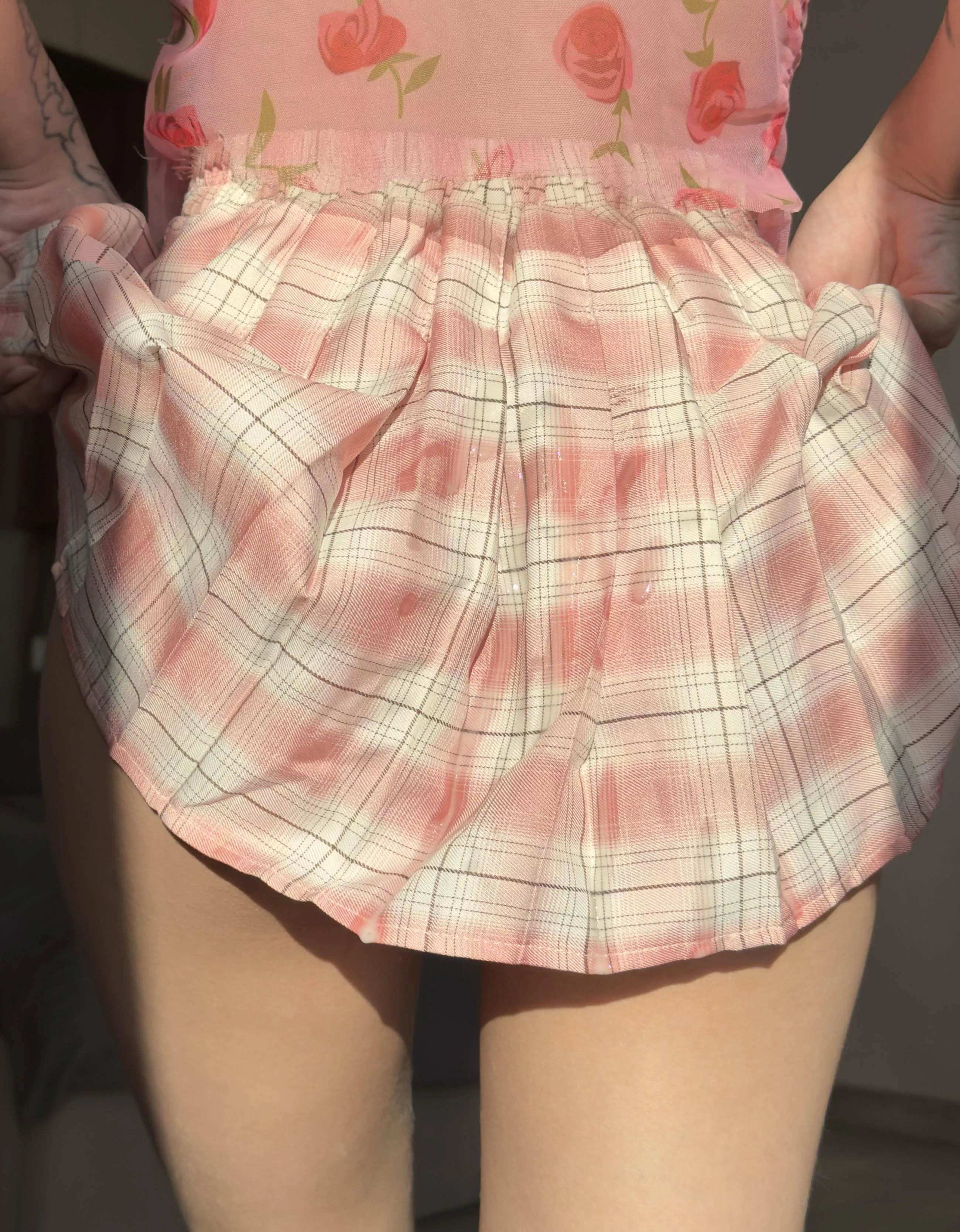 Cum on a skirt is a compliment to me or the skirt