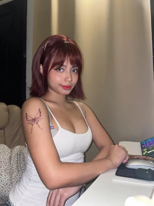 dates aren't really my thing... wanna just chill here?