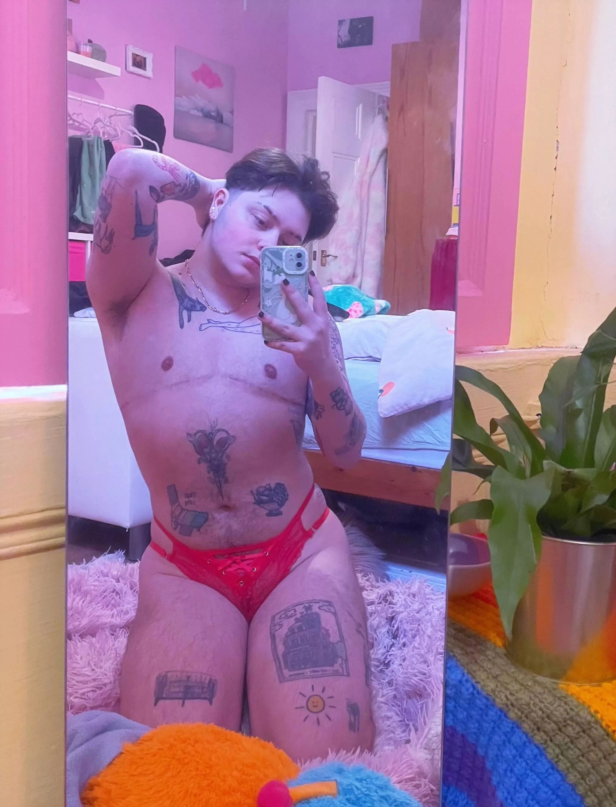 do you like androgynous daddies? 