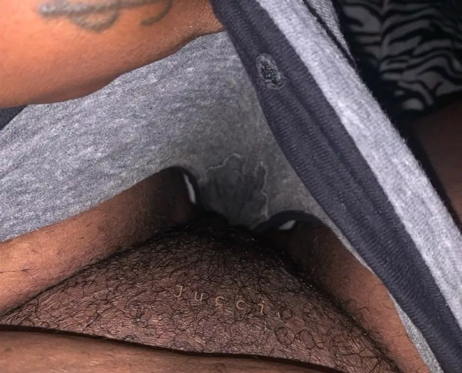 [h] I want a full ass bush but my pubes are so straight 😅😆