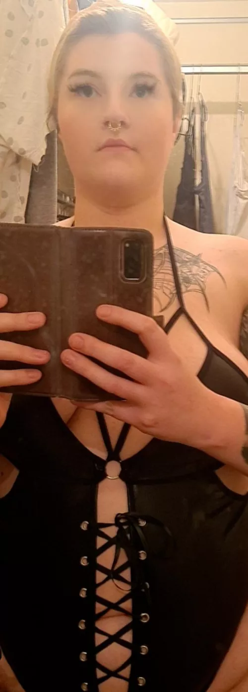 Hated my body for a long time but now starting to feel comfortable in my skin :) 