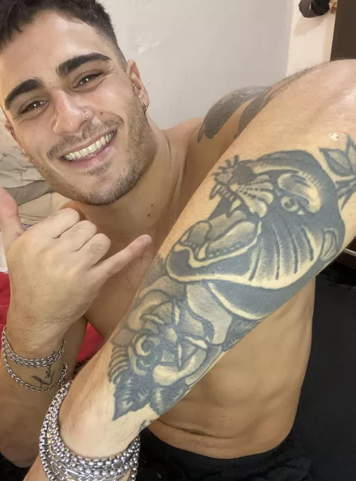  Just a casual show-off: my muscular arms and ink in all its glory 