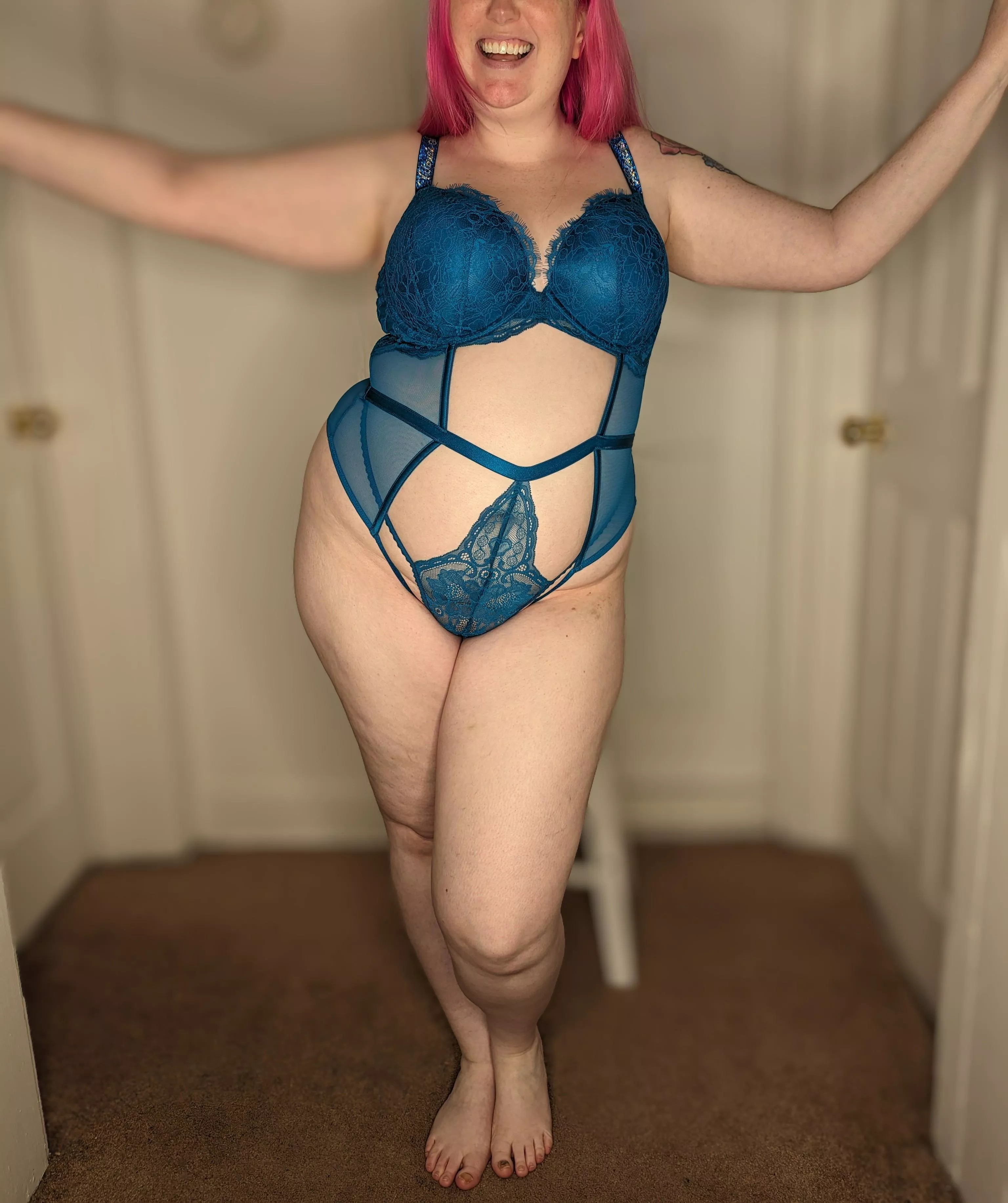 Married mom and teacher with a spicy page 