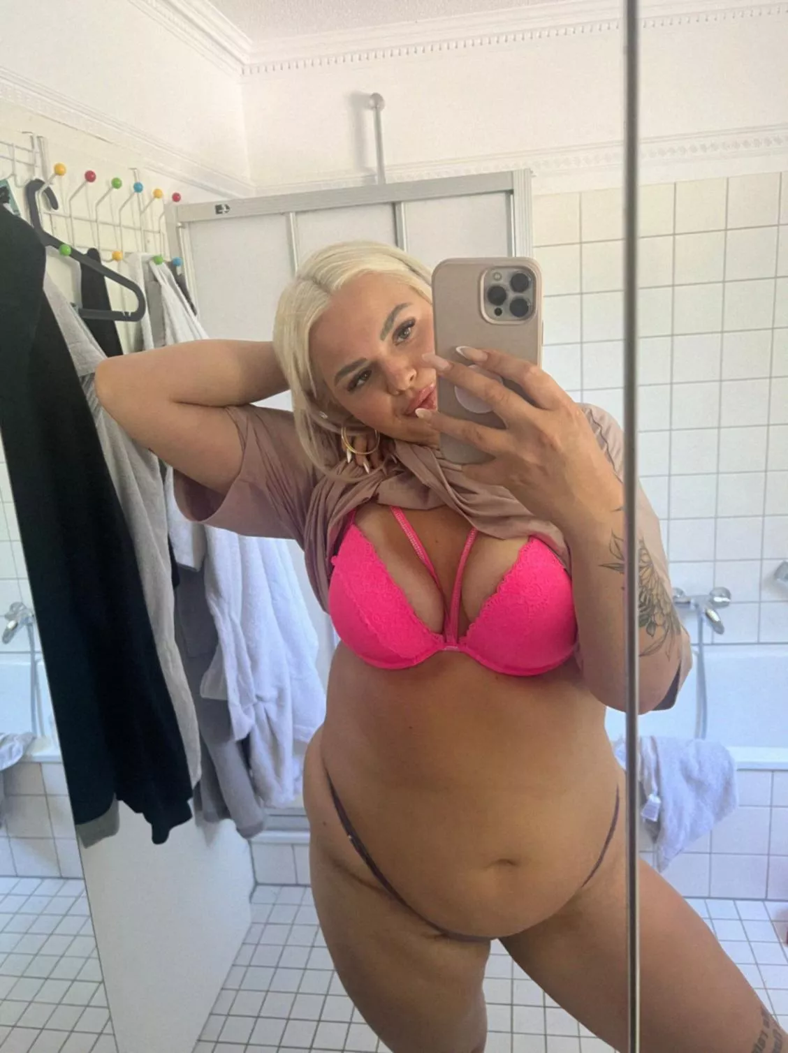 My belly's getting bigger! 🤭