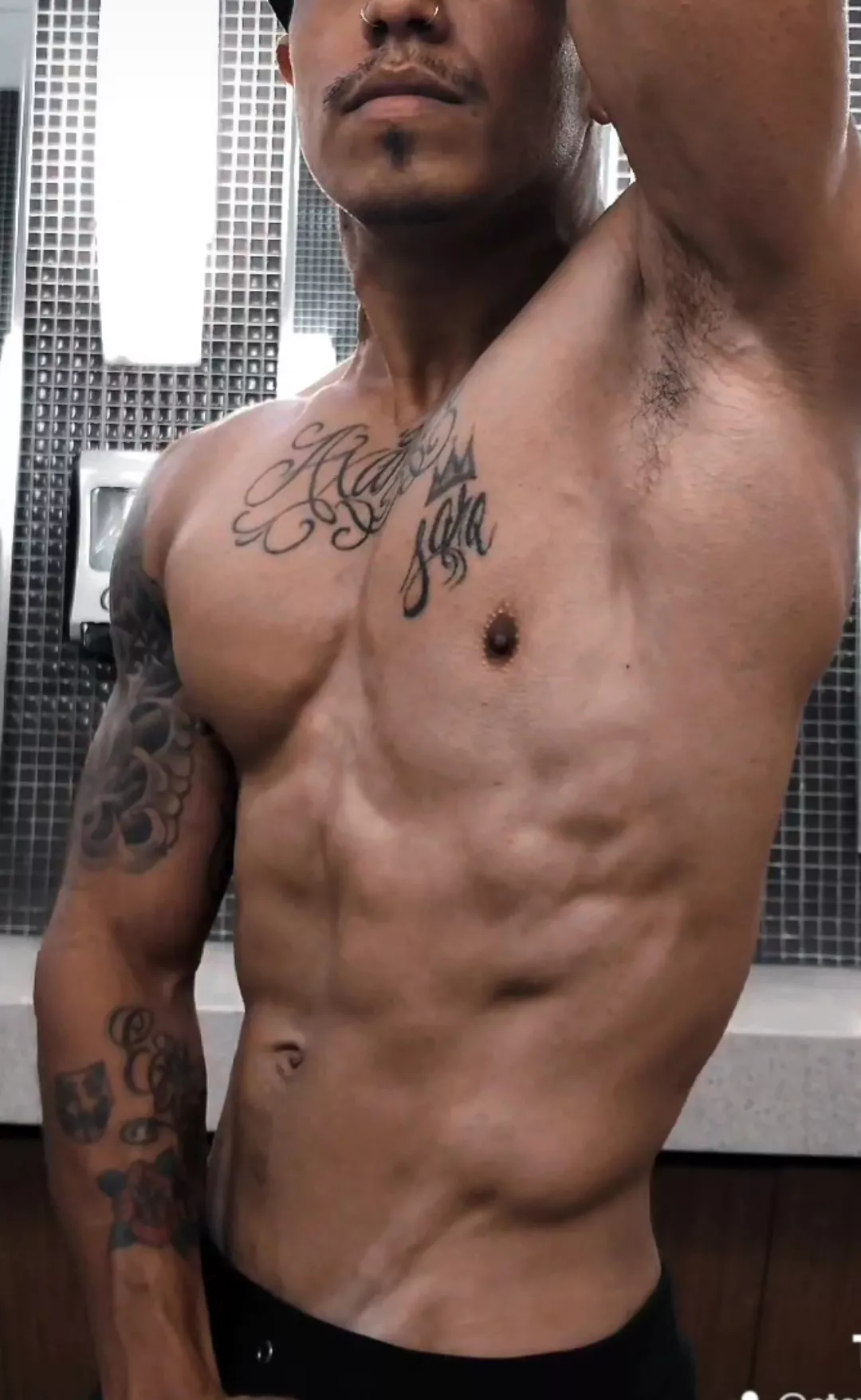 Sweaty post gym pits