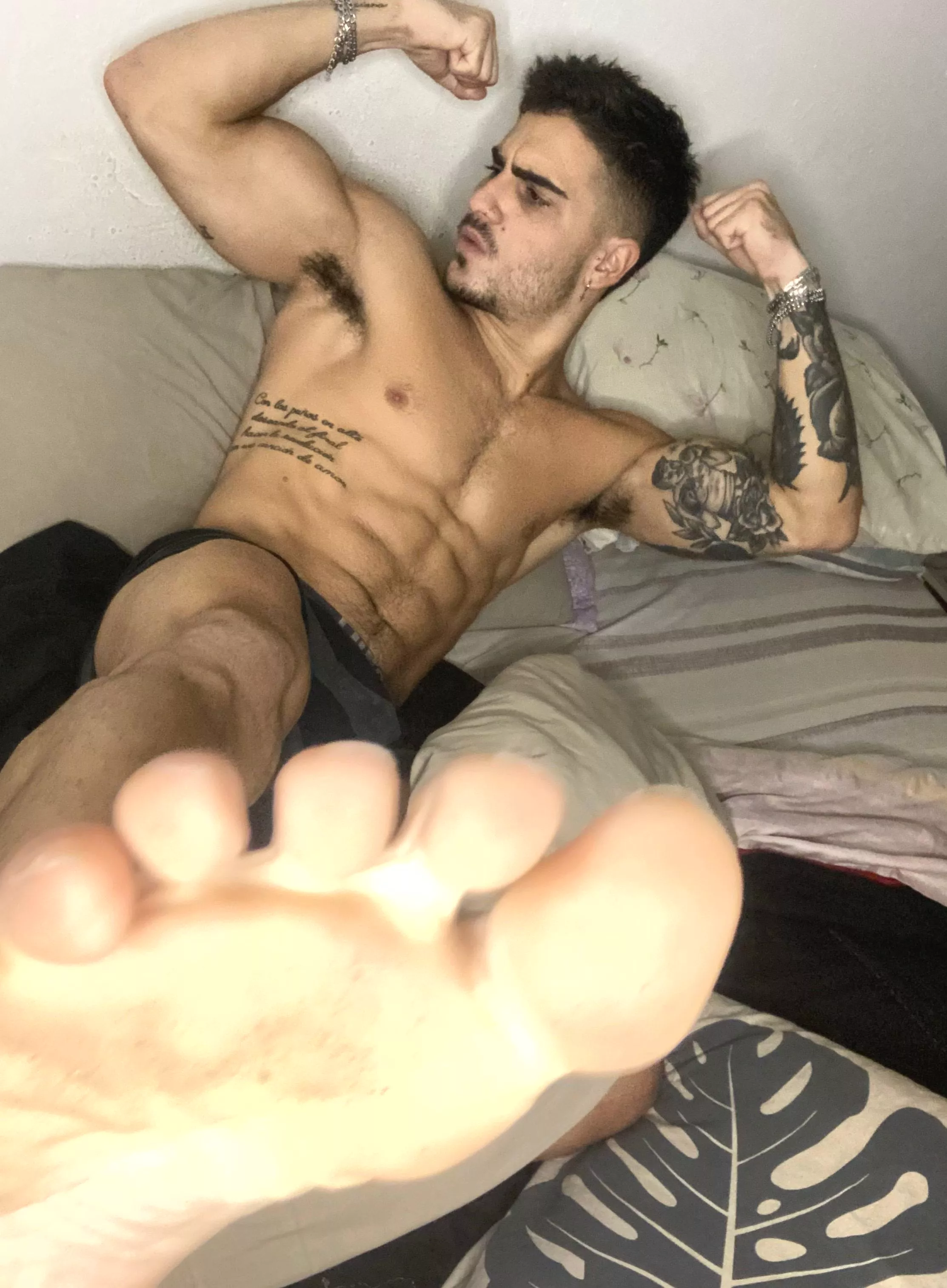  Wanna take a deep whiff of my ripe, sweaty musk? 