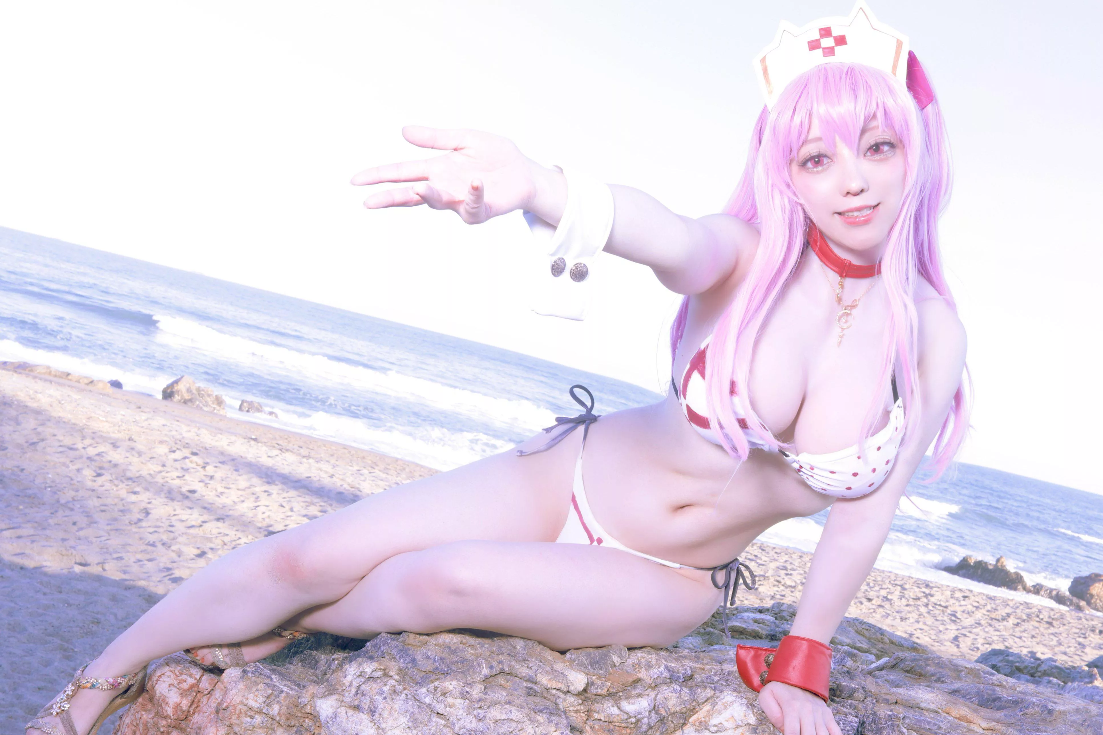 Bikini Pepper cosplay by magarizaki [Nikke]