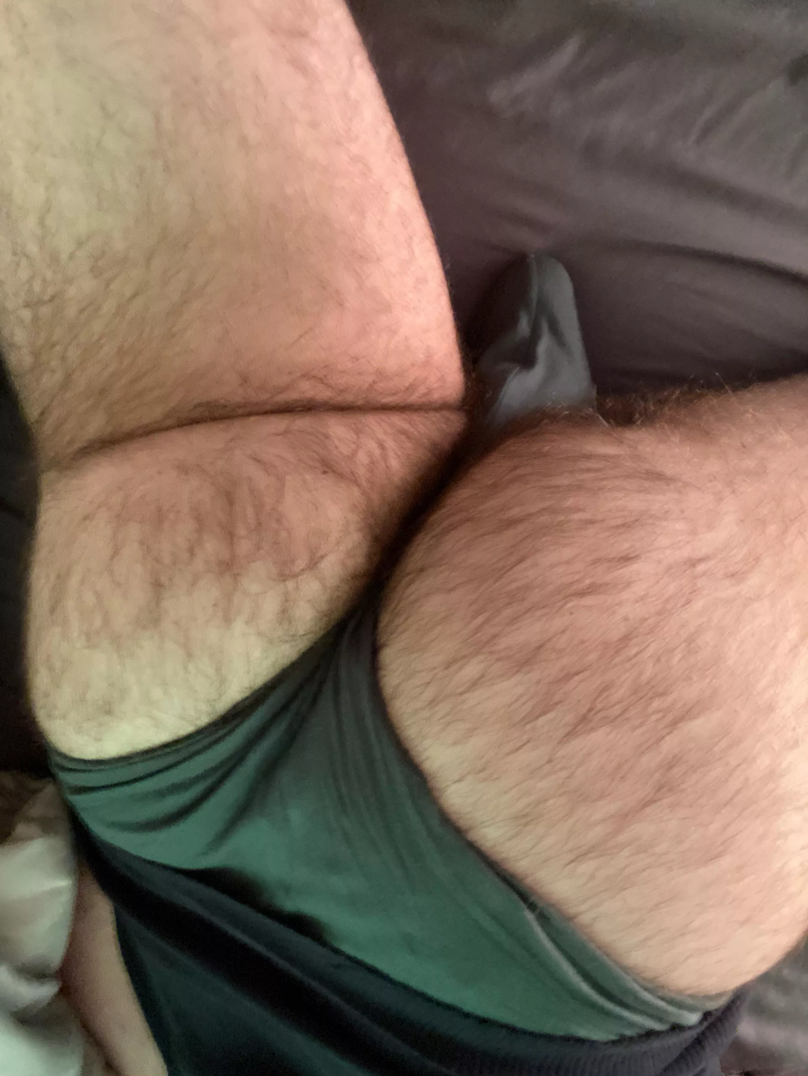 Cakes with hair. You rubbing my little boner while you play with my ass ??