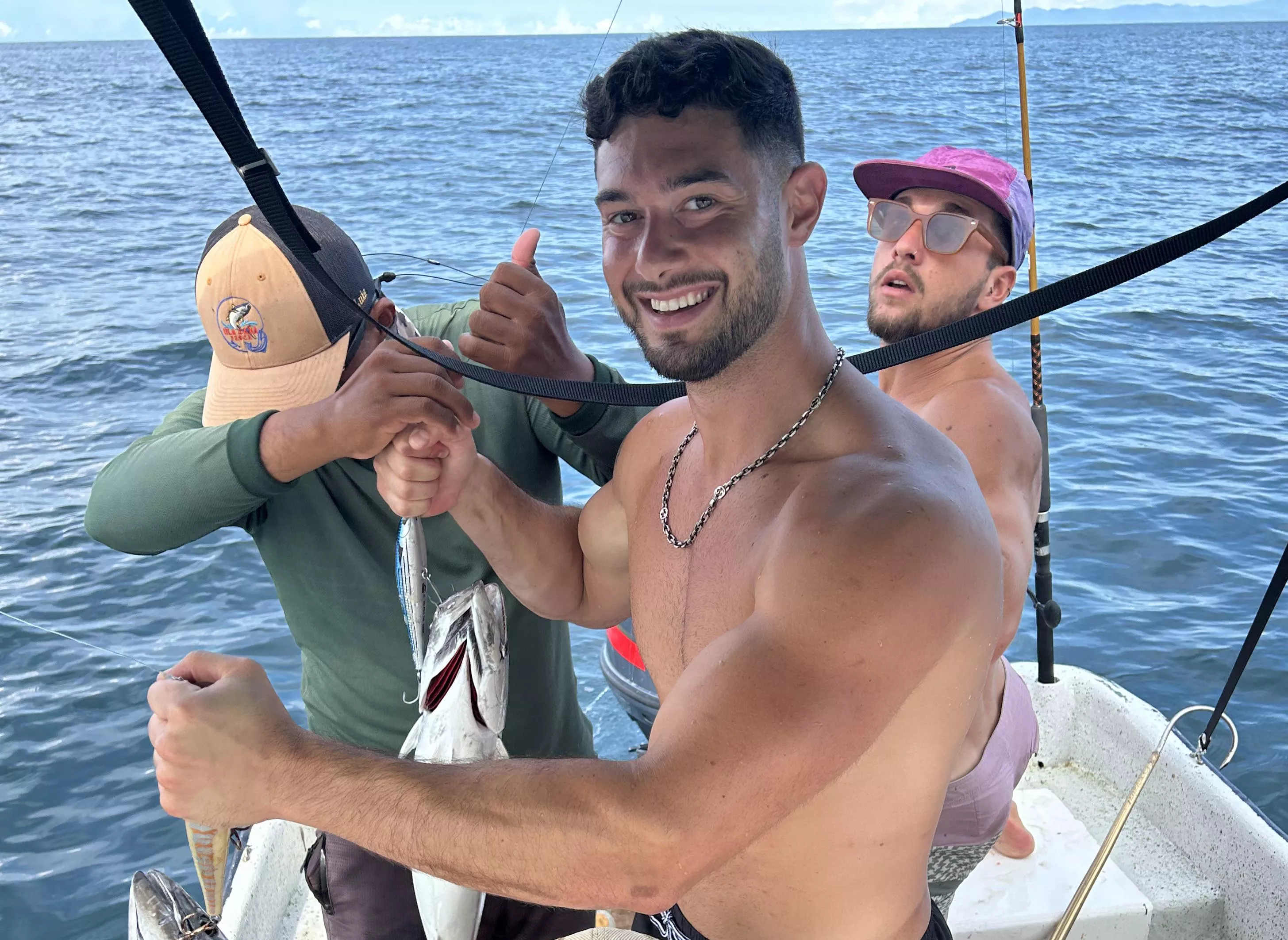 Forearm built like a huge piece 😈