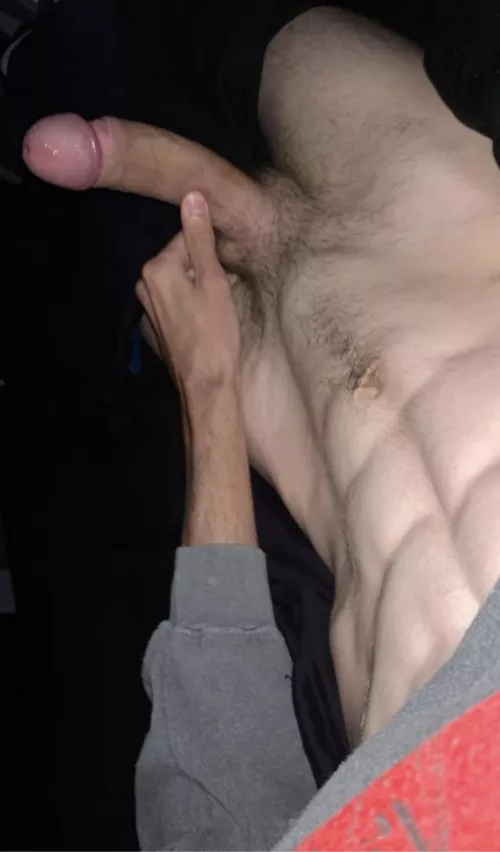 hi, never posted here before (19)