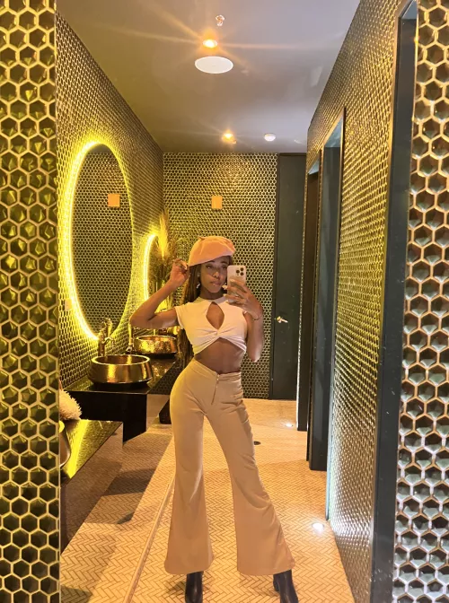 I am an elegant and classy girl, too pretty for you. 