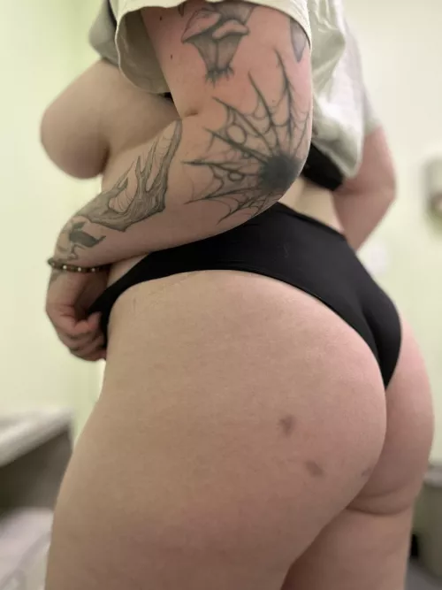 I can’t decide on my best feature, hmm what do you think?