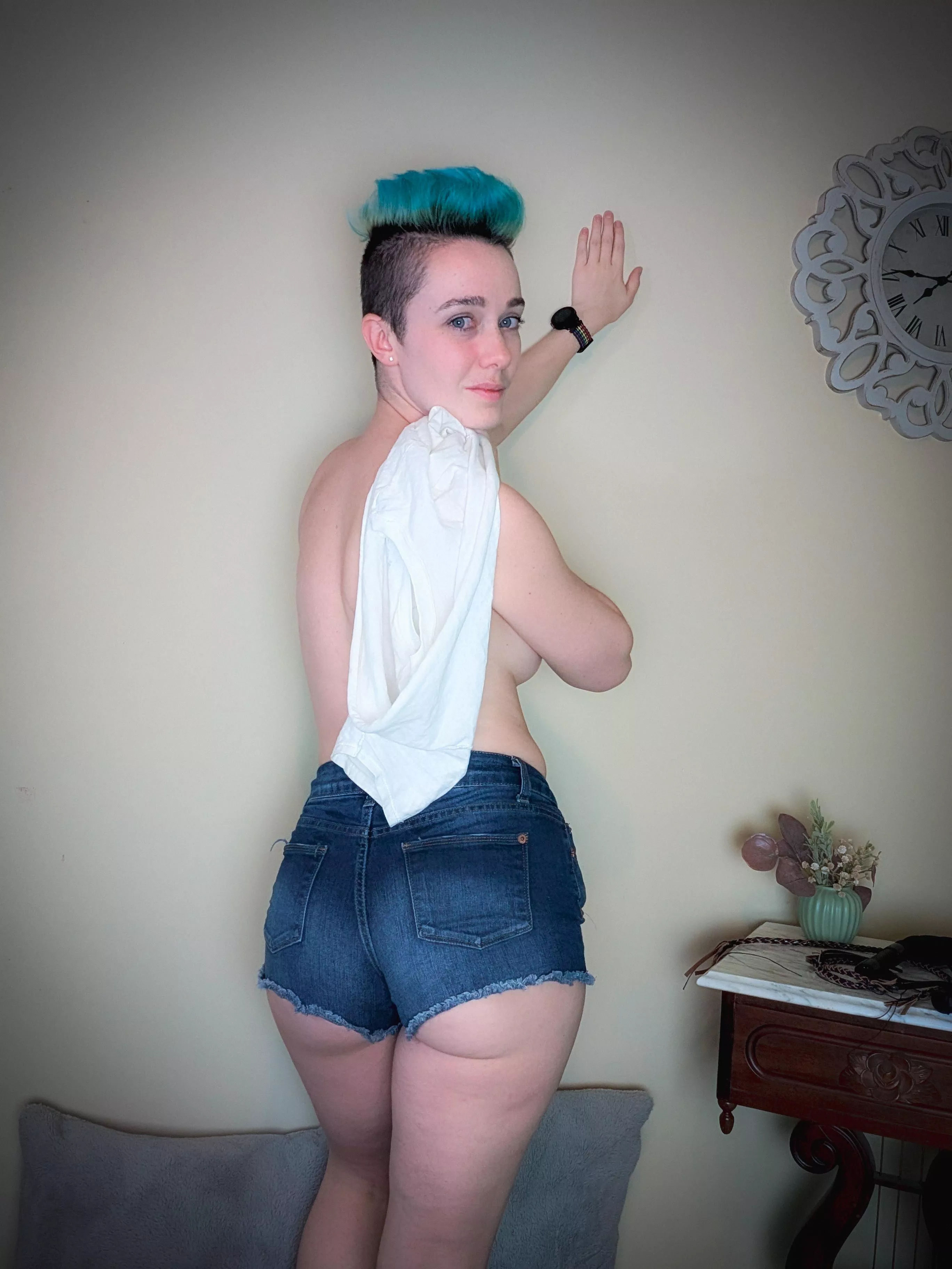 I got my top all dirty, can I wear yours and you can make me dirty again?