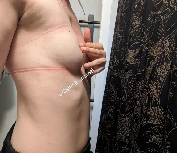 Is sideboob with rope marks too spicy