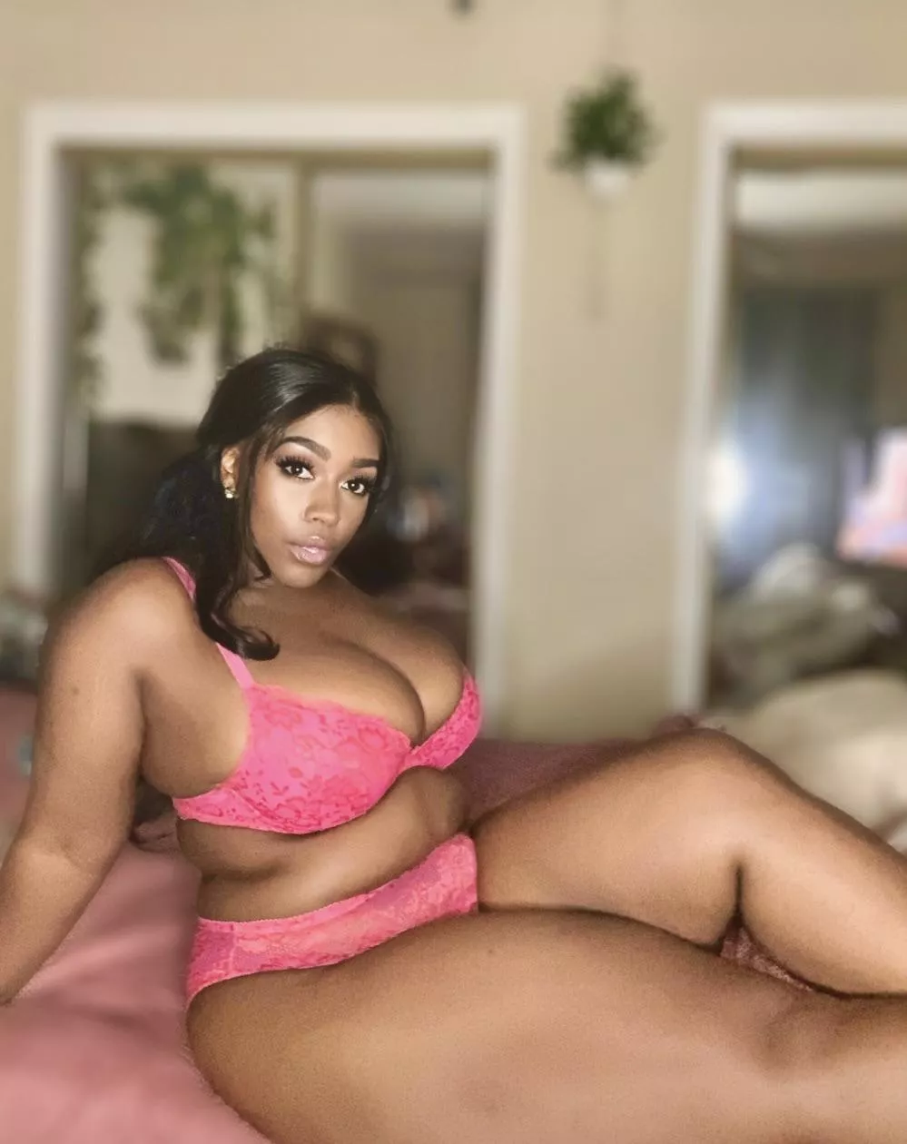 just chillin before the 4 day weekend babe 