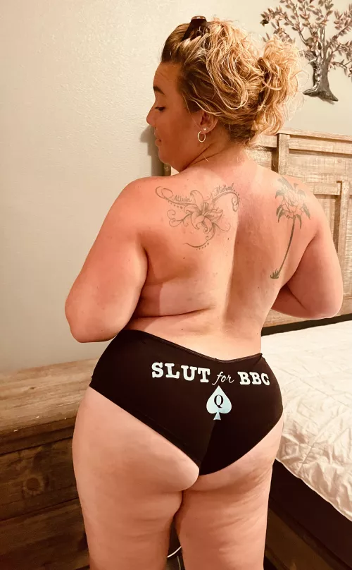 pull these to the side and pick a hole 