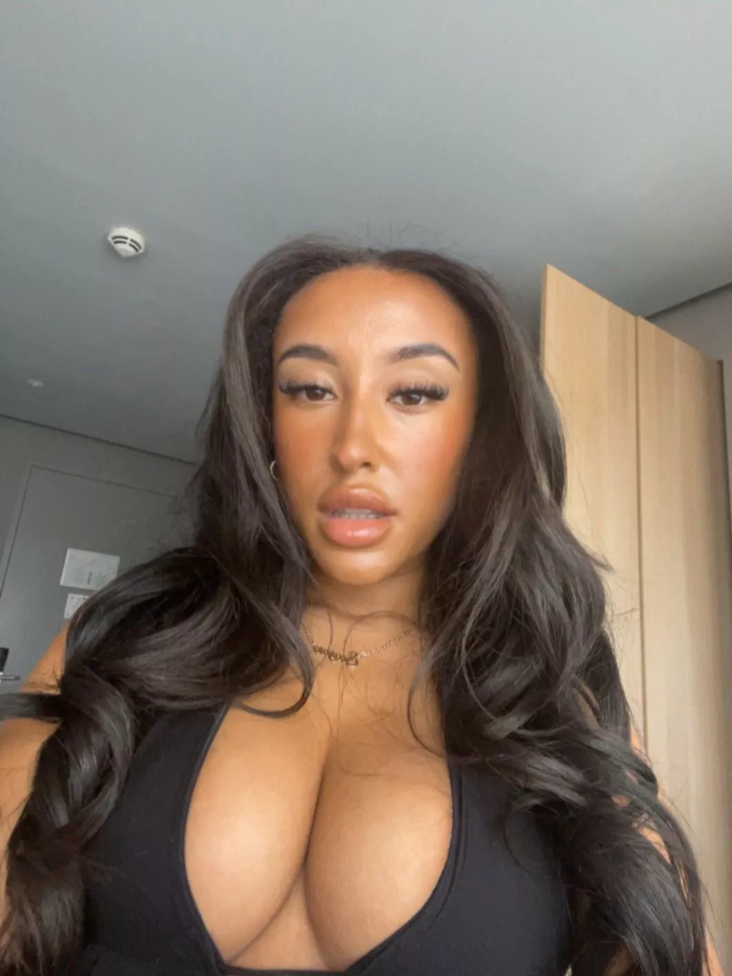 They're even softer than they look, wanna touch? 