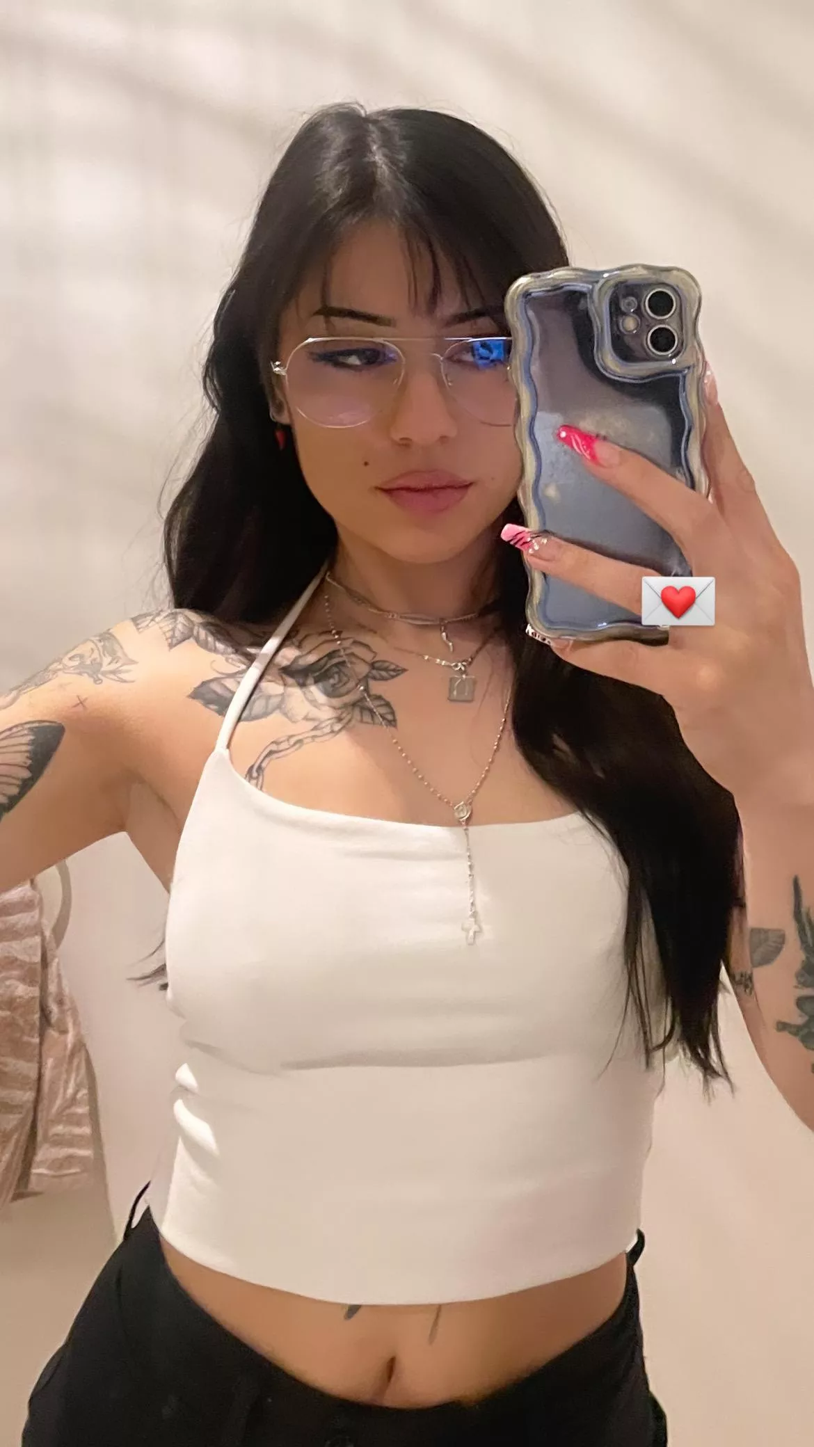 This slut is ready for some fun