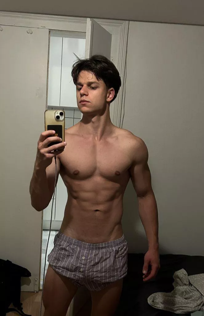 (20)Would you take my undies off?