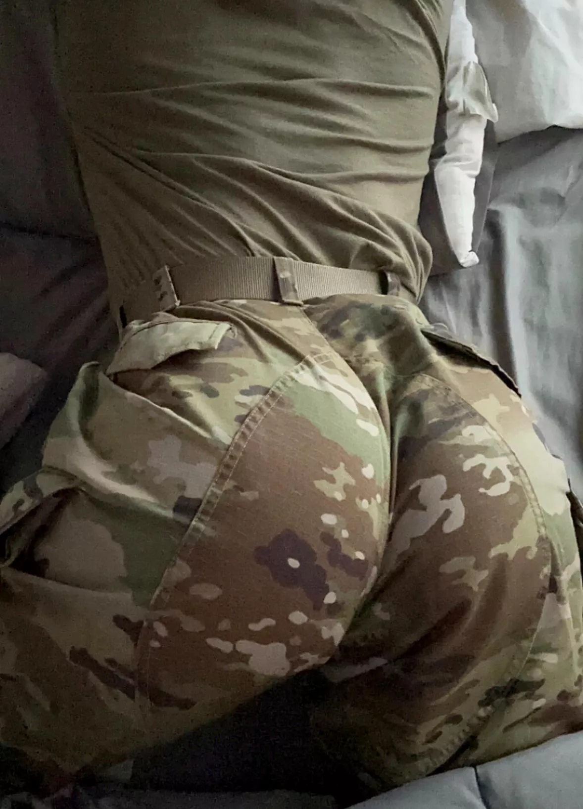 [24] Anyone wanna snap?