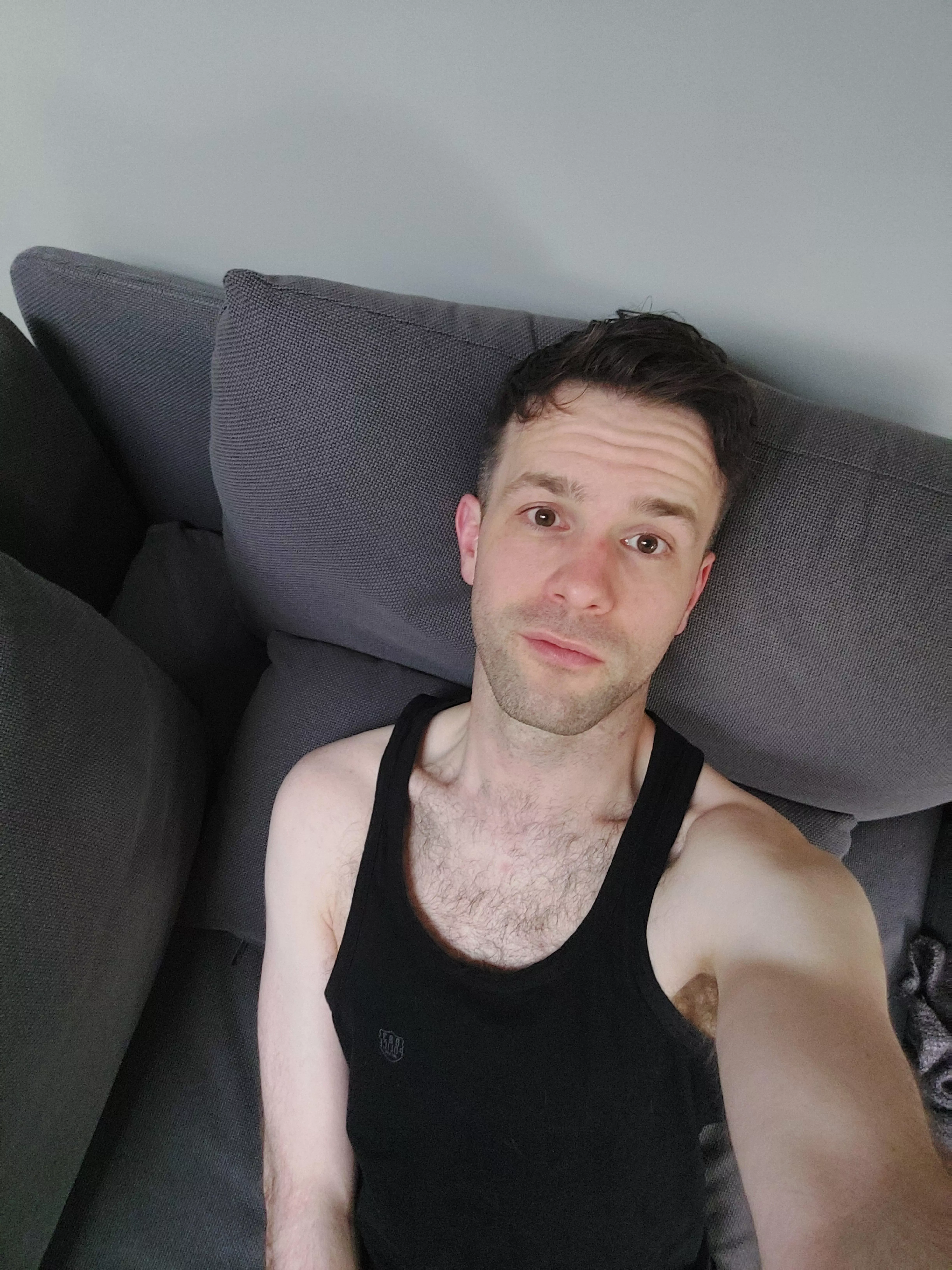 Chilled night in, message if you wanna chat :)