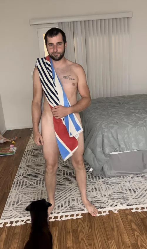 Happy 4th July 🧨 excuse the doggo lol 😝