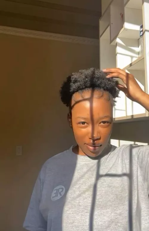 Hi, have a great day, know that you're awesome