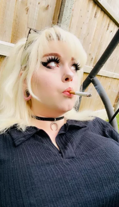 I love summer evening cigarettes 