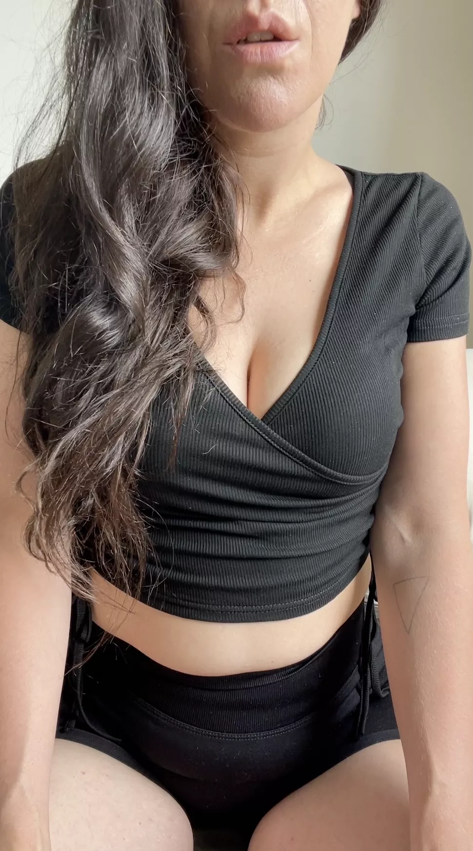 If long brown hair is a good feature... what about the rest?