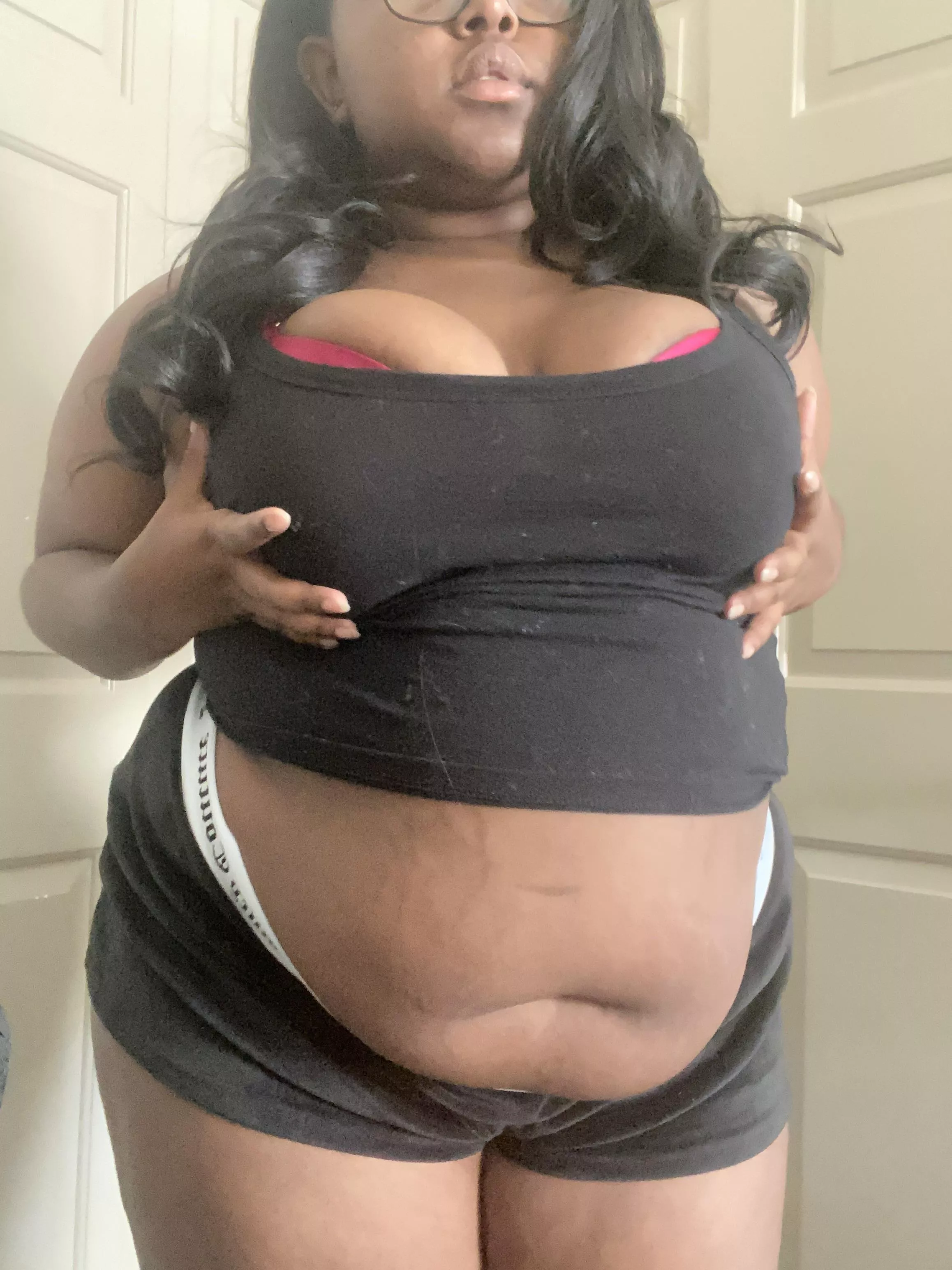 im built like a goddess, now worship me adequately ✨💵🧚🏽👑