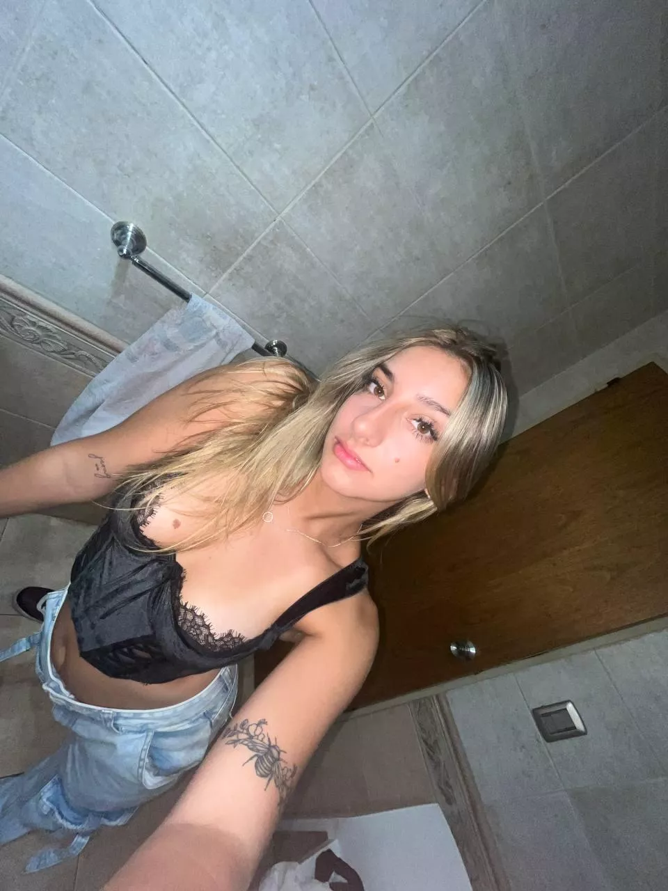 Like this croptop or like me more?