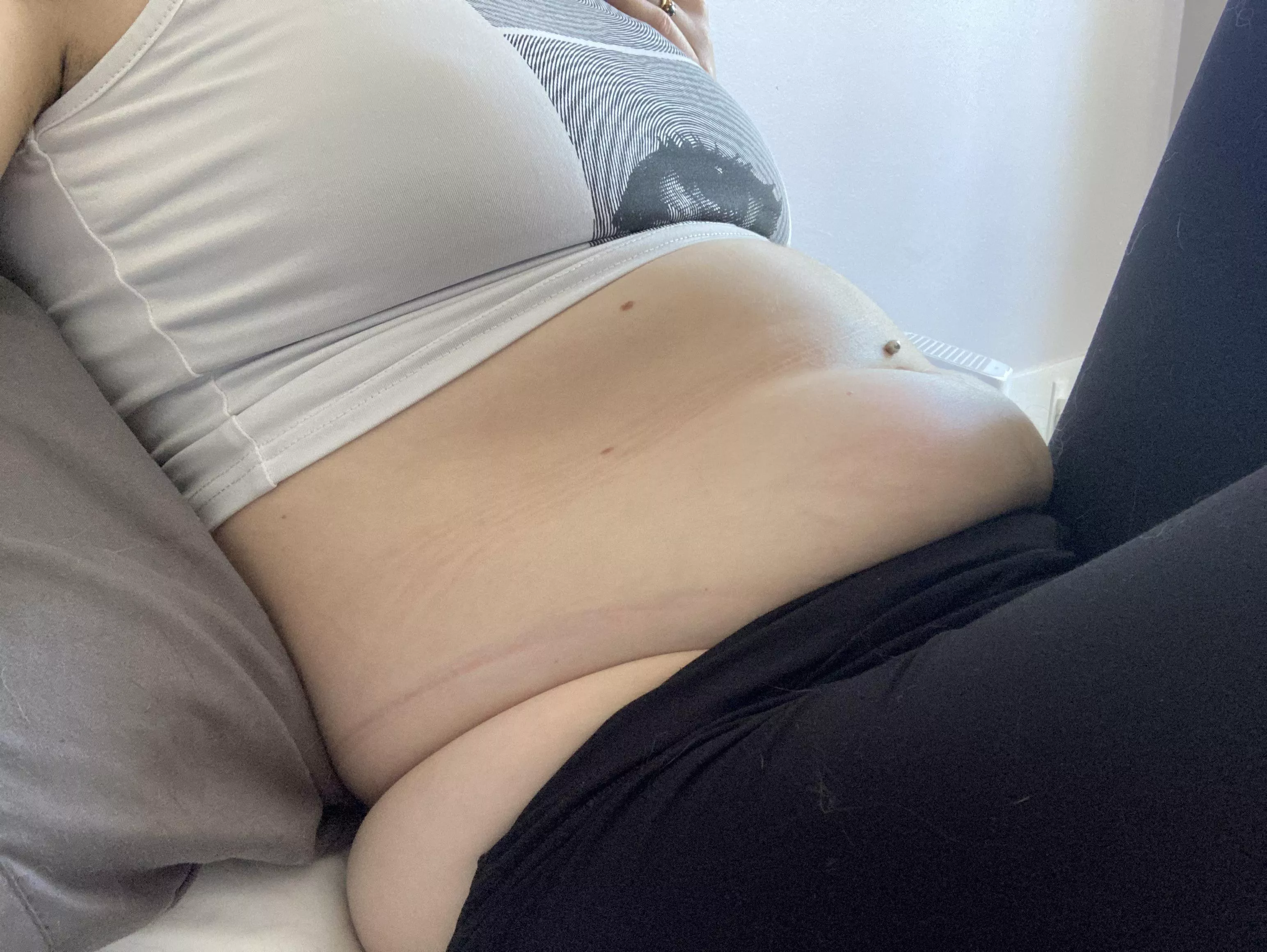 My hubby said “I can see those mozzarella sticks are going to all the right places”😅🐽❤️