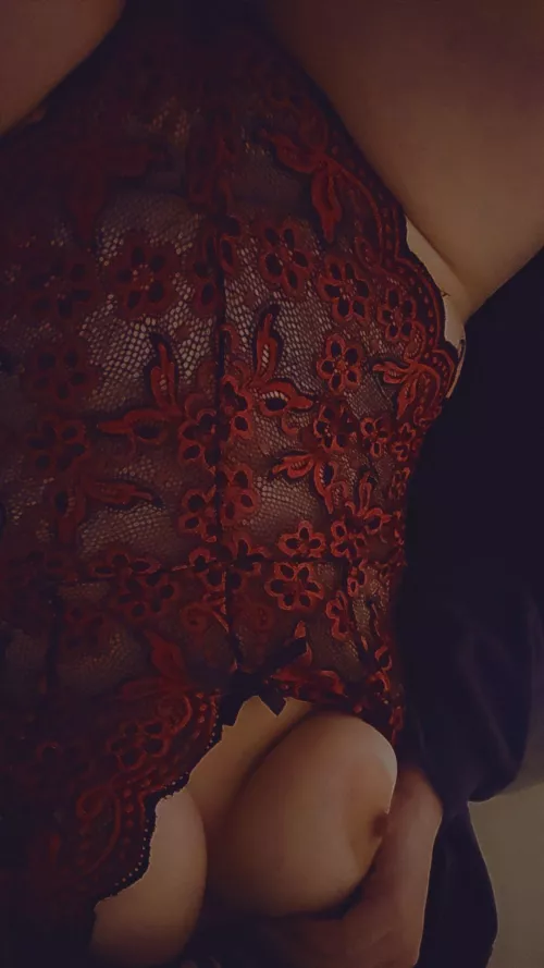 Need more female friends to share with 🥰