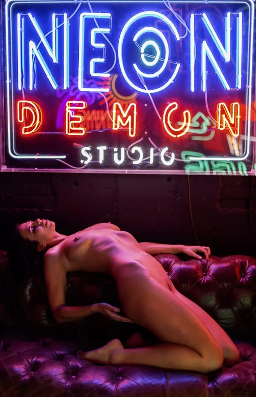 Neon party together with @modeladventurer