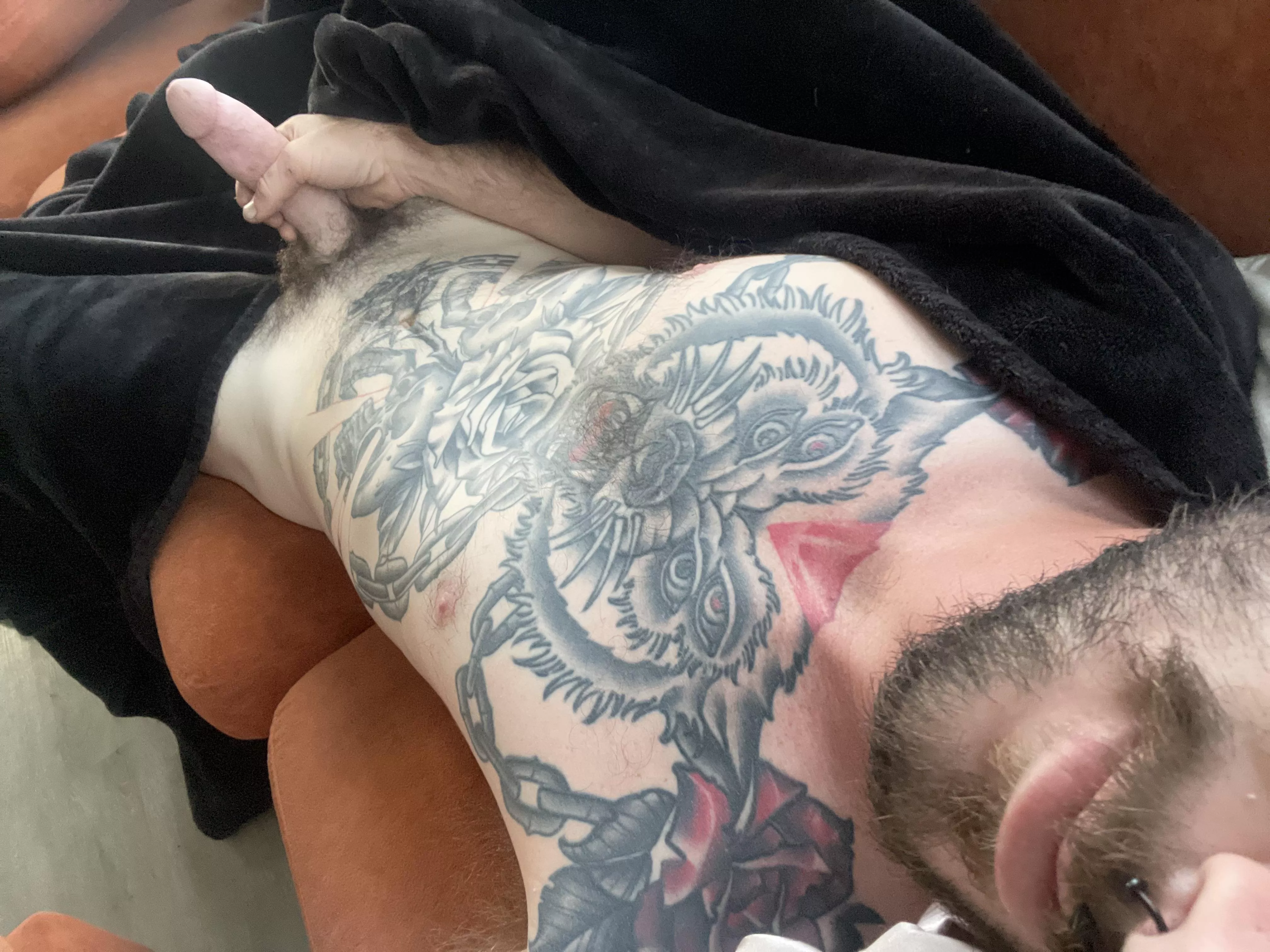 Ready to finish my stomach 😪(28)