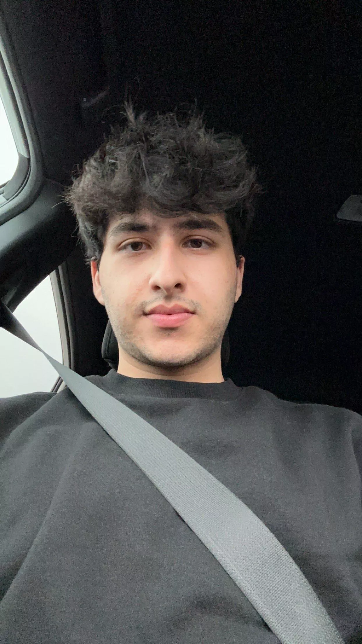 [22] How does one make friends after college...