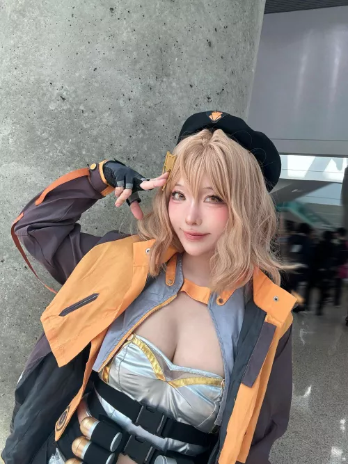 Anis cosplay from Nikke. Anime Expo 2024 by cosplayer celia_aya