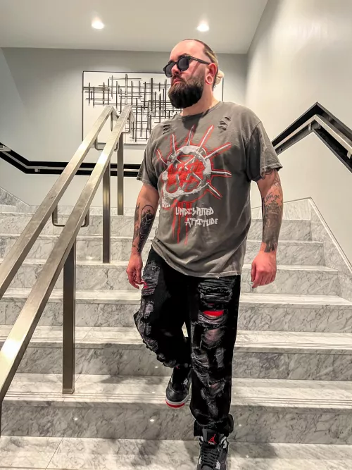 Anyone feeling the outfit?