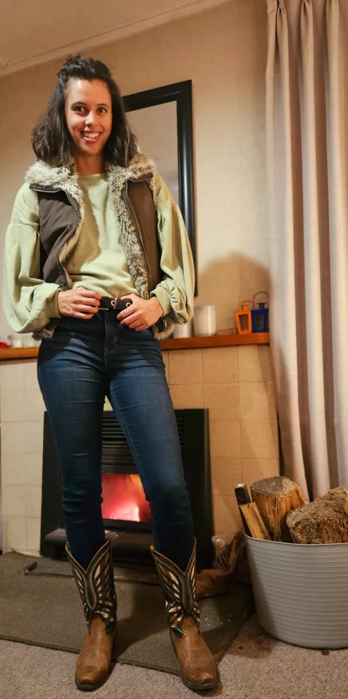 I don't see enough cowgirl boots in here