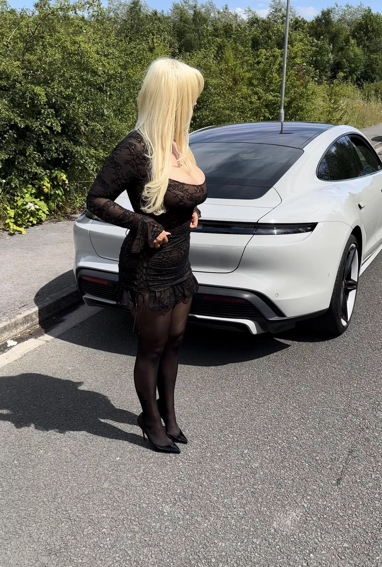 I hope you like the all black look 